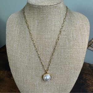 Ann Taylor Necklace Gold Tone Faux Pearl Pendant Toggle Clasp